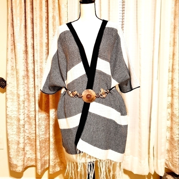 Audrey 3+1 | Oversized Cardigan - Picture 1 of 9